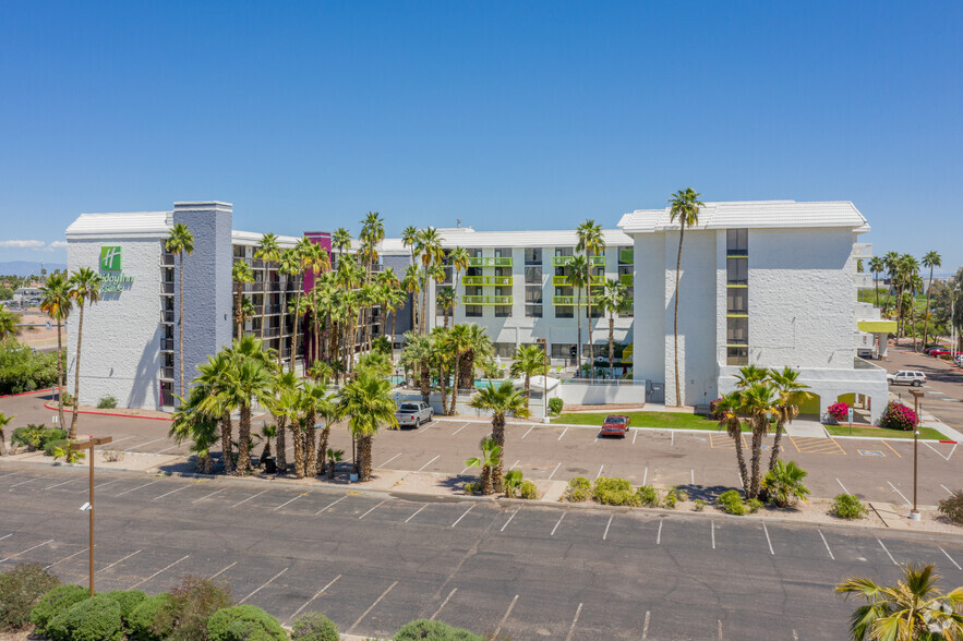 1600 S Country Club Dr, Mesa, AZ à vendre - Photo principale - Image 1 de 1