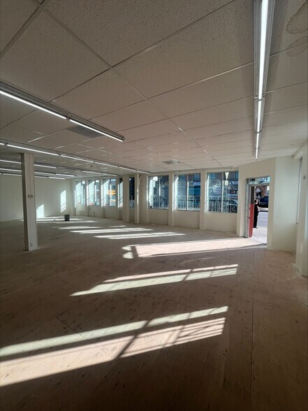 4531 Whittier Blvd, Los Angeles, CA à louer - Photo du bâtiment - Image 3 de 7