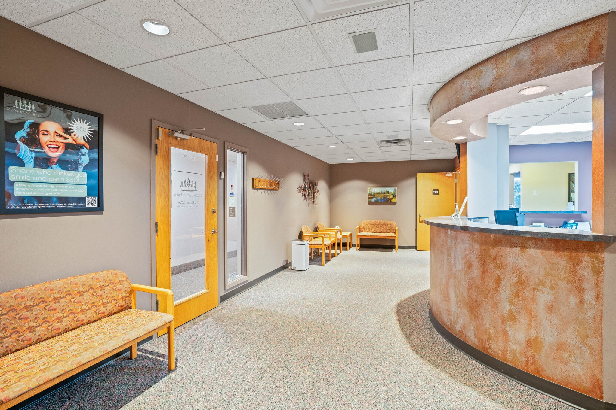 10625 W North Ave, Milwaukee, WI à louer Photo intérieure- Image 1 de 11