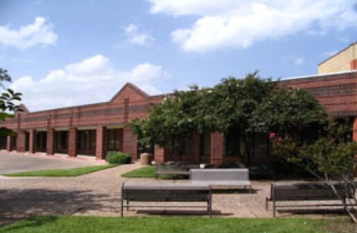 4001 E 29th St, Bryan, TX à louer - Photo du bâtiment - Image 2 de 7