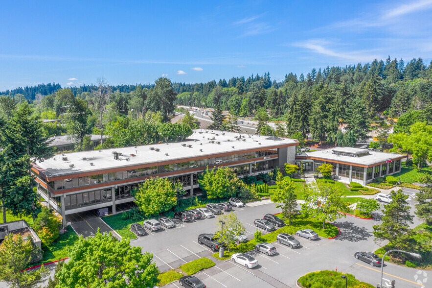 11201 Se 8th St, Bellevue, WA à louer - Photo du bâtiment - Image 3 de 4