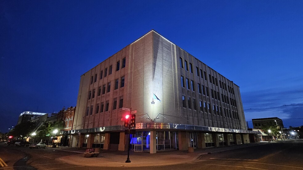 321 Central Ave, Great Falls, MT for lease - Building Photo - Image 1 of 119