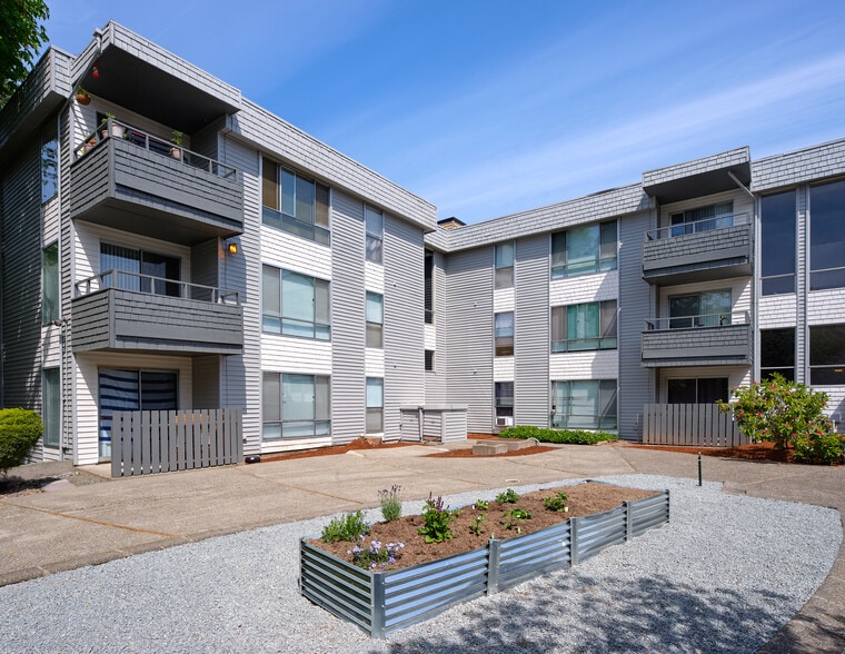 900 SW Holden St, Seattle, WA for sale - Building Photo - Image 3 of 12