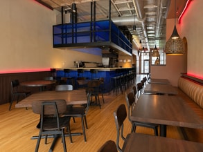 120 W Main St, West Dundee, IL for lease Interior Photo- Image 2 of 8