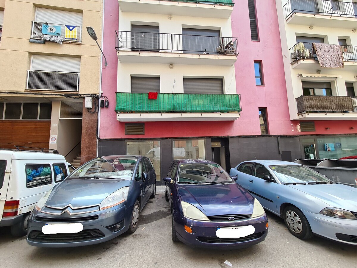 Manresa, BAR 08241 -  -  - Interior Photo - Image 1 of 7