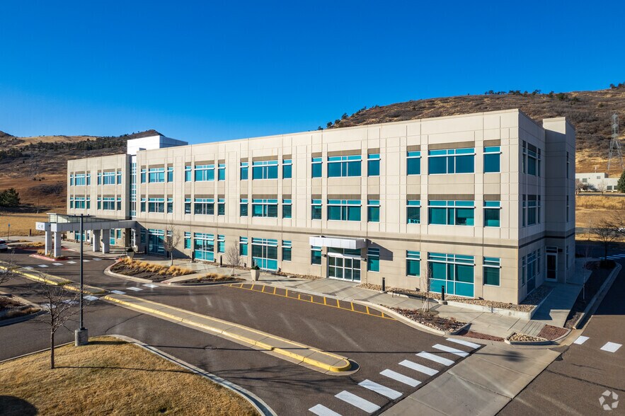 13402 W Coal Mine Ave, Littleton, CO à louer - Photo du bâtiment - Image 3 de 7