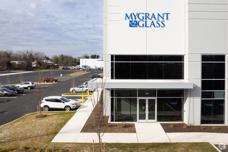 350 Ivyland Rd, Warminster Township, PA for lease - Building Photo - Image 3 of 5