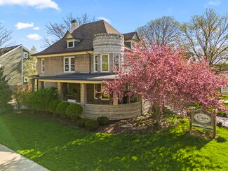 Plus de détails pour 237 W Jefferson Ave, Naperville, IL - Commerce de détail à vendre