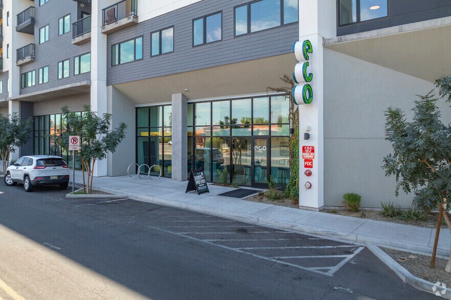 127 W Pepper Pl, Mesa, AZ à louer - Photo du bâtiment - Image 3 de 6