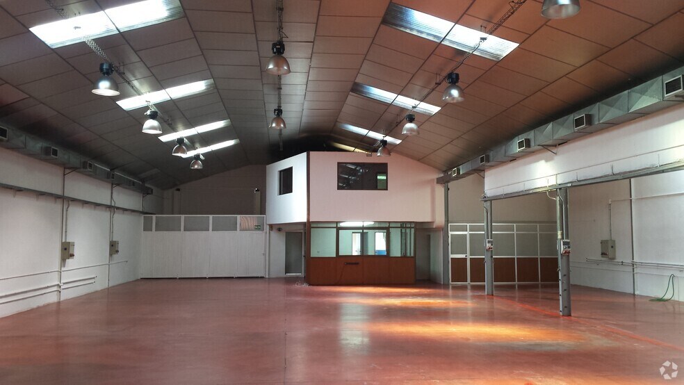 Calle Río Alberche, 1, Humanes de Madrid, Madrid à vendre - Photo du bâtiment - Image 2 de 27