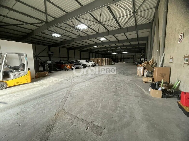 Industrial in Longvic for lease - Interior Photo - Image 3 of 3