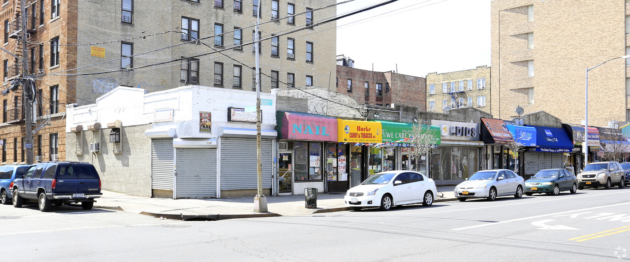 760-772 Burke Ave, Bronx, NY à vendre Photo principale- Image 1 de 1