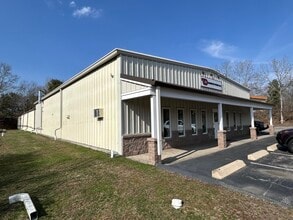6 Colton Rd, East Lyme, CT for sale Interior Photo- Image 1 of 5