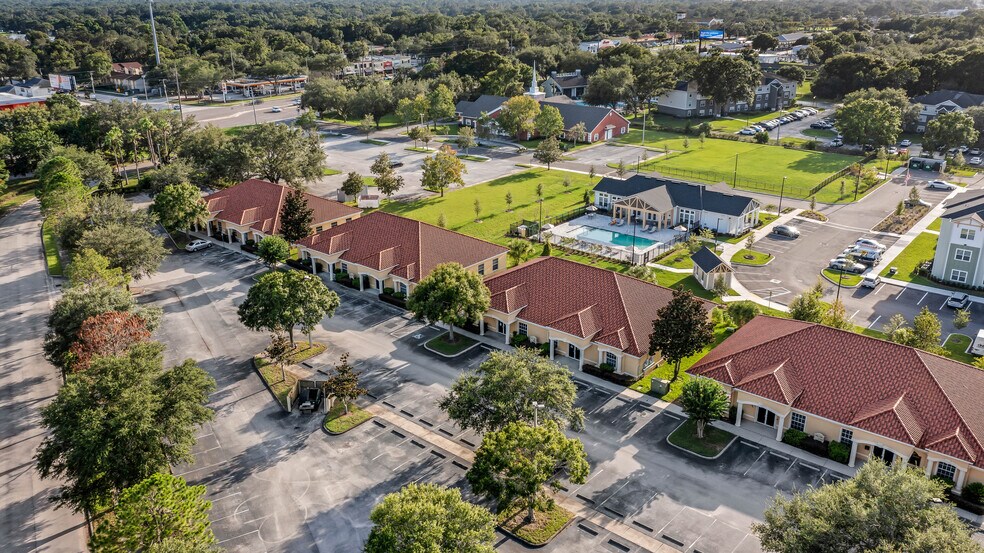 1038-1040 E Brandon Blvd, Brandon, FL à louer - Aérien - Image 3 de 10