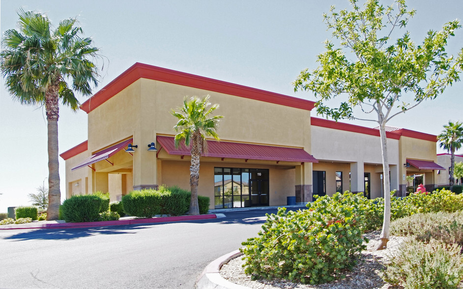 6070 W Craig Rd, Las Vegas, NV for lease - Primary Photo - Image 1 of 8