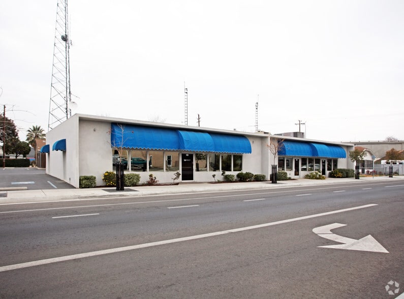 2315-2317 Q St, Bakersfield, CA for lease - Primary Photo - Image 2 of 6