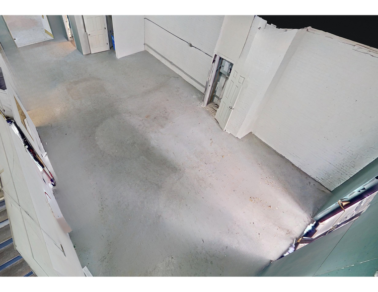 211 E 123rd St, New York, NY à louer - Photo du bâtiment - Image 3 de 9