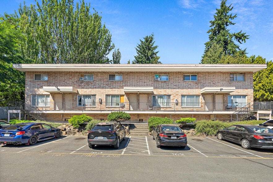 6630 202nd St SW, Lynnwood, WA for sale - Building Photo - Image 2 of 26