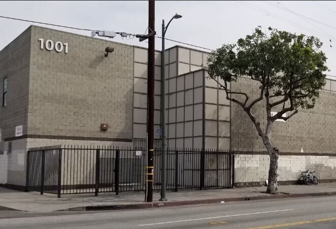 1001 E 7th St, Los Angeles, CA à louer - Photo du bâtiment - Image 2 de 20