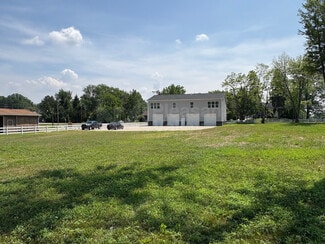 More details for 1627 Krumroy Rd, Akron, OH - Retail for Sale