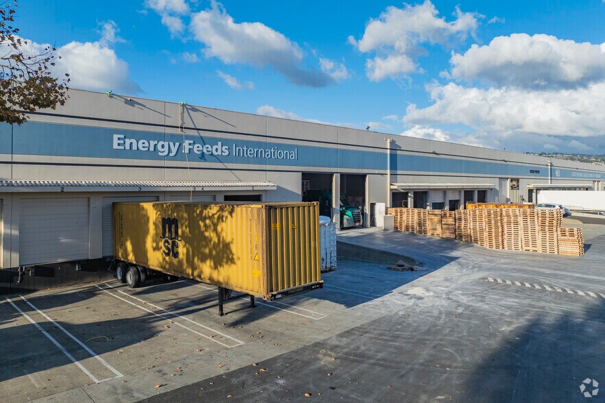 745 85th Ave, Oakland, CA for lease - Building Photo - Image 1 of 9