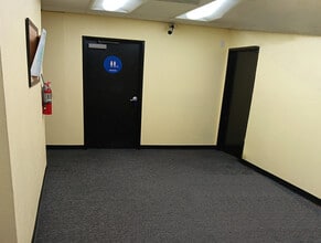 1721 S Flower St, Los Angeles, CA à louer Photo intérieure- Image 2 de 4