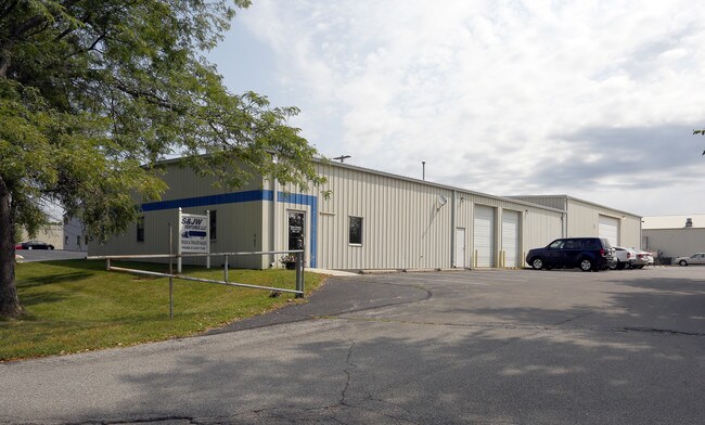 More details for 965 Repp Dr, Columbus, IN - Industrial for Lease