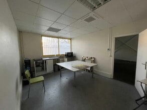 240 Rue Helene Boucher, Buc for lease Interior Photo- Image 1 of 5