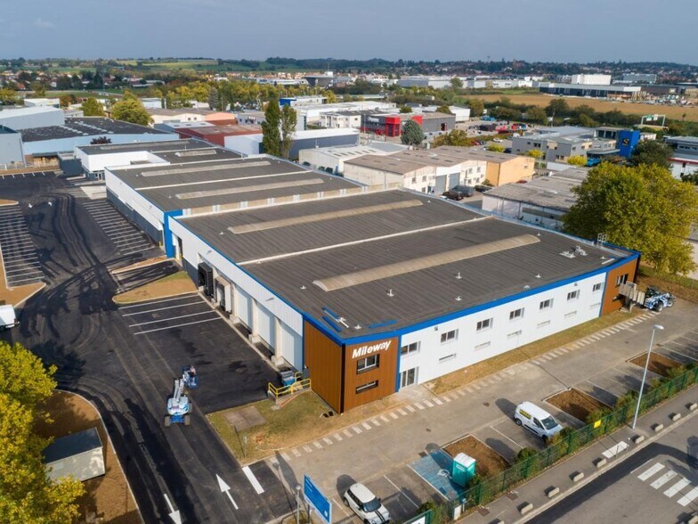 Flex dans Chassieu à louer - Aérien - Image 3 de 24