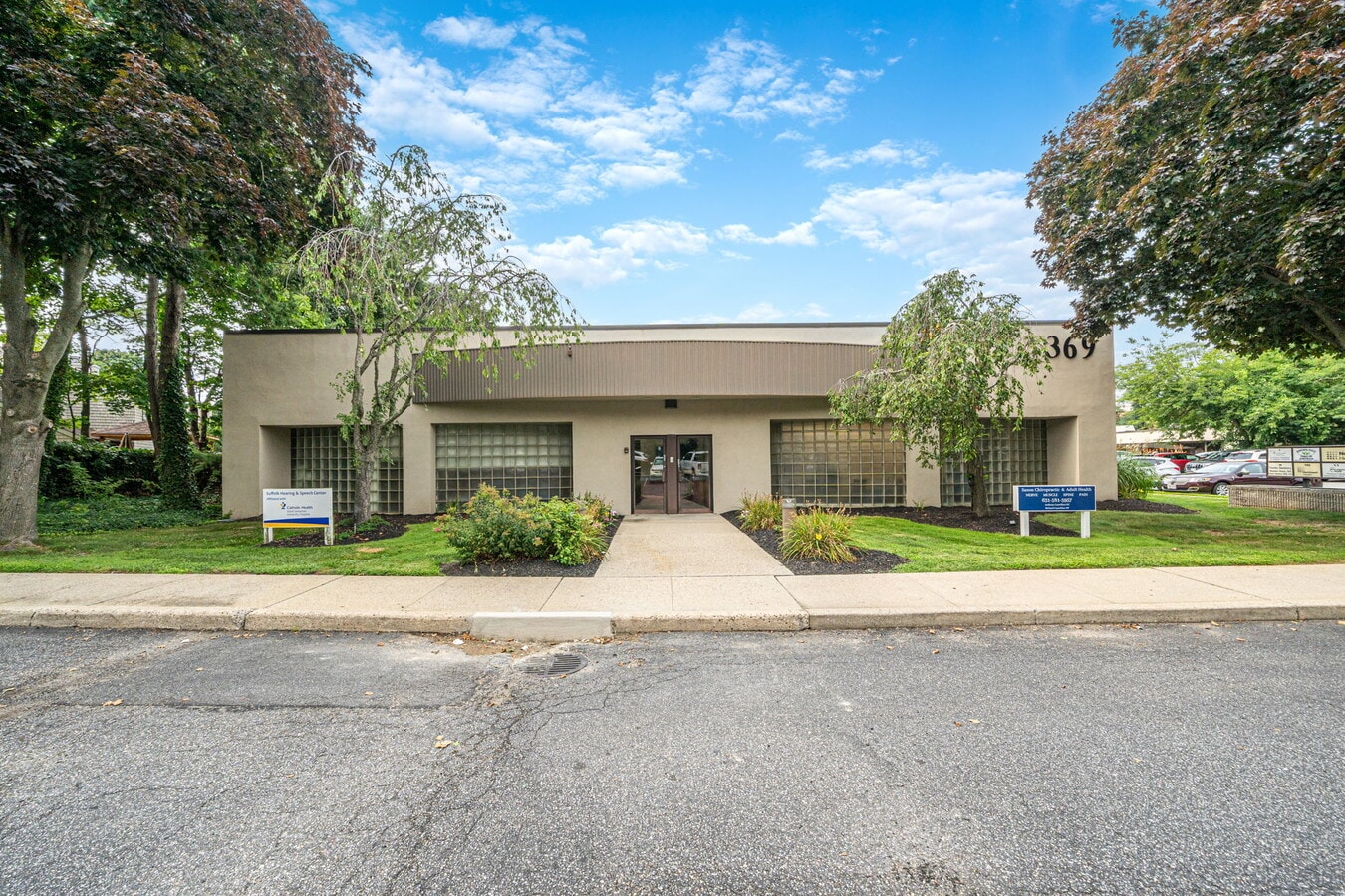 369 E Main St, East Islip, NY 11730 - Unit 8 - - Interior Photo - Image 2 of 17