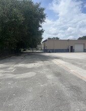 2009 Jaffa Dr, Saint Cloud, FL for lease Building Photo- Image 2 of 10