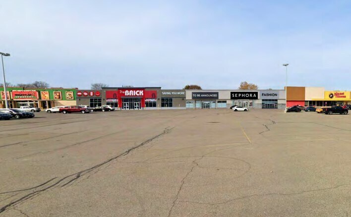 671 Grand Ave W, Chatham, ON for sale Primary Photo- Image 1 of 1