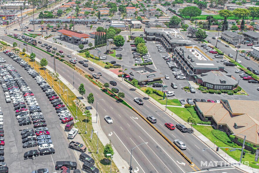 7300-7306 Firestone Blvd, Downey, CA à vendre - Photo du bâtiment - Image 2 de 3