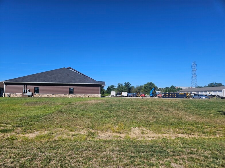 1607 Reed rd, Pennington, NJ for sale - Primary Photo - Image 2 of 14