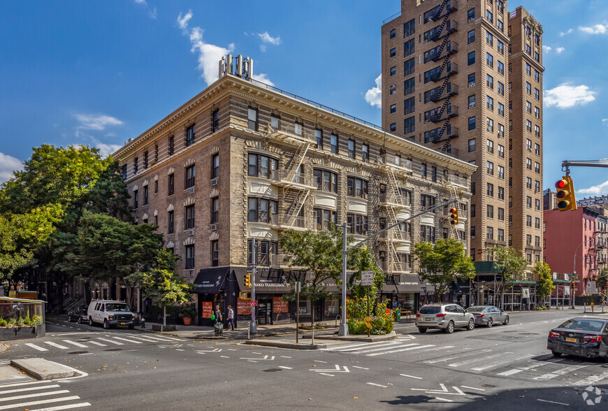 170-178 Ninth Ave, New York, NY à vendre - Photo principale - Image 1 de 1