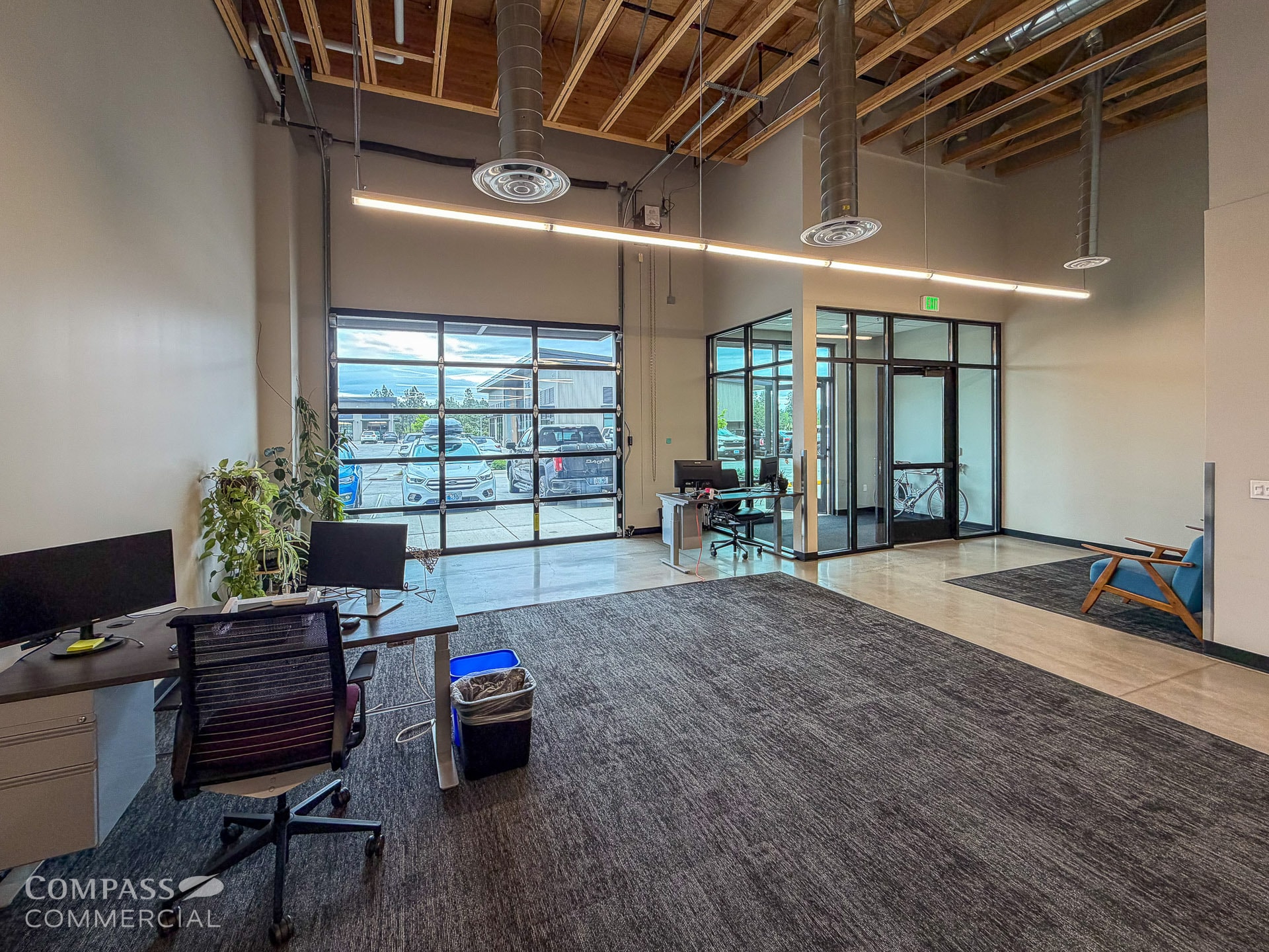 2739 NW Potts Ct, Bend, OR for lease Interior Photo- Image 1 of 6