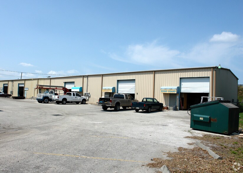 6135 Palmer Blvd, Sarasota, FL à vendre - Photo principale - Image 1 de 10