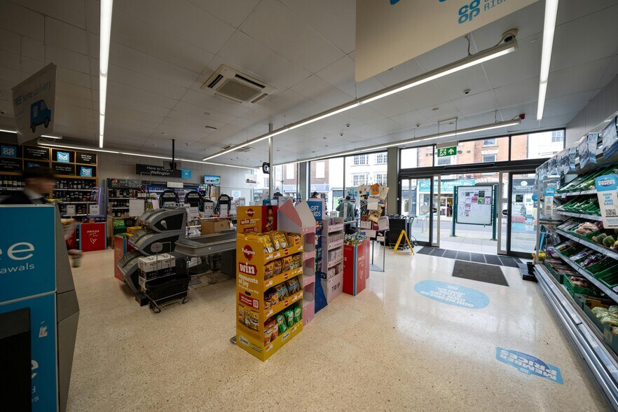 6 Fore St, Wellington à vendre - Photo intérieure - Image 3 de 20