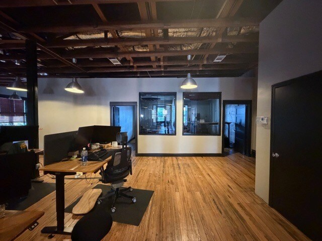 214 E Louisiana St, McKinney, TX à louer - Photo du bâtiment - Image 3 de 14