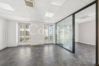 8-10 Voie La Canebiere, Marseille for lease Interior Photo- Image 2 of 6