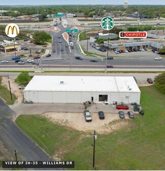 Plus de détails pour 901-905 N Austin Ave, Georgetown, TX - Commerce de détail à louer