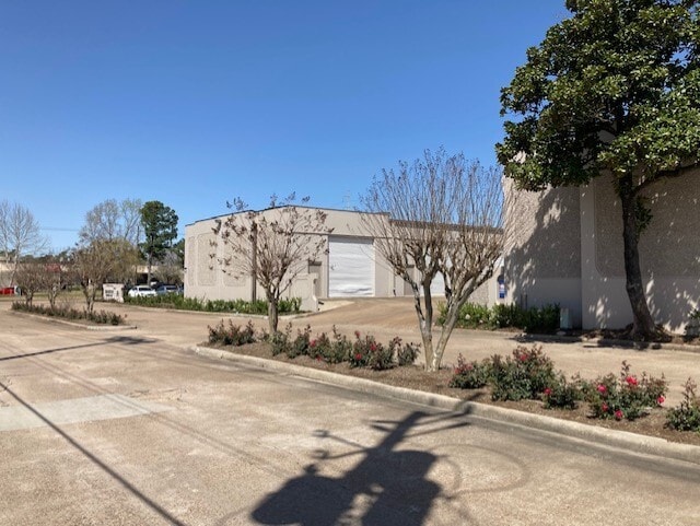 3572-3580 E TC Jester Blvd, Houston, TX à louer - Photo du bâtiment - Image 2 de 10