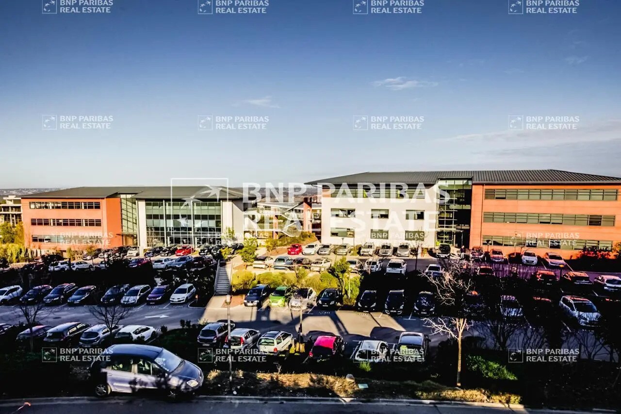 Office in Aix-en-Provence for lease Building Photo- Image 1 of 20