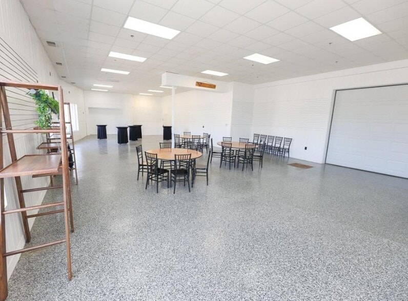 1213 Broadway St, Alexandria, MN for sale - Building Photo - Image 3 of 10