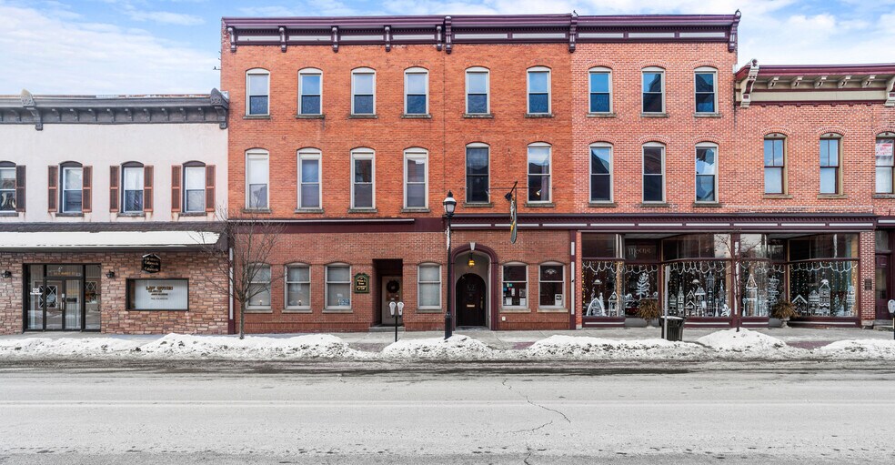 211-219 E Market St, Clearfield, PA à vendre - Photo du bâtiment - Image 2 de 59