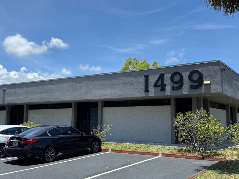 1499 Forest Hill Blvd, West Palm Beach, FL à louer - Photo du bâtiment - Image 2 de 6