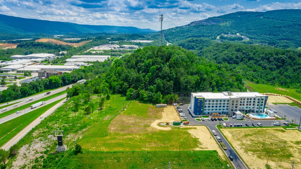3800 Cummings Hwy, Chattanooga, TN for sale - Building Photo - Image 2 of 5
