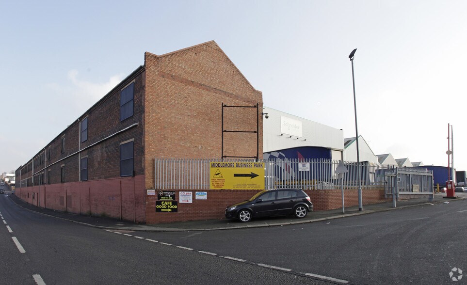 Middlemore Rd, Smethwick à vendre - Photo du bâtiment - Image 2 de 14