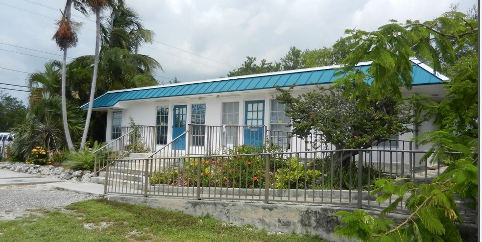 21423 Overseas Hwy, Cudjoe Key, FL à vendre - Photo principale - Image 2 de 25