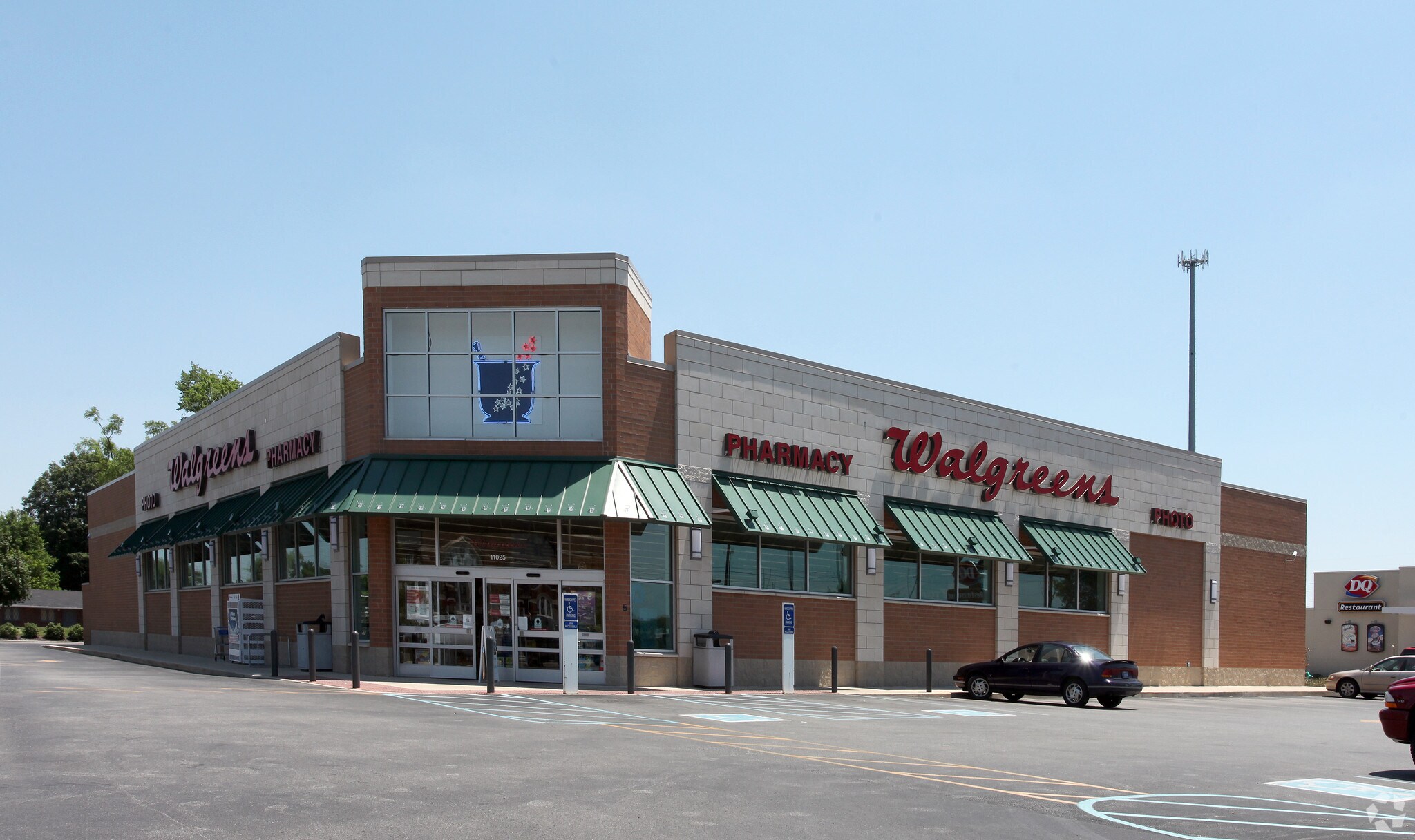 11025 E Washington St, Indianapolis, IN à louer Photo du bâtiment- Image 1 de 2